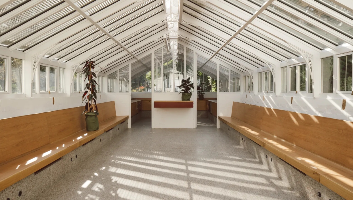 multifunctional event space in the old greenhouse