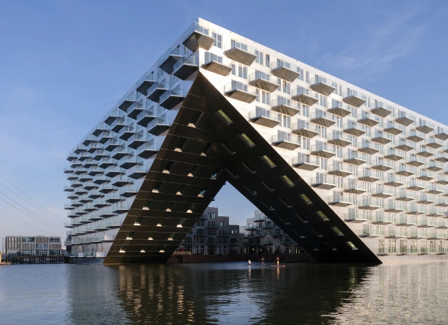 The Sluishuis floating condominium