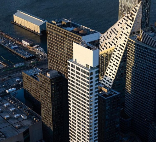 Alvaro Siza's skyscraper in New York