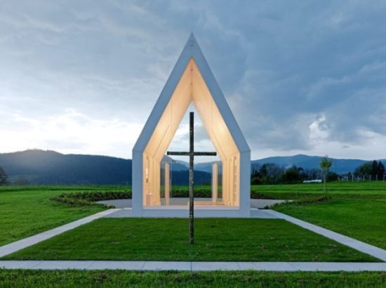 Flowing spaces – Maria Magdalena Chapel in Carinthia